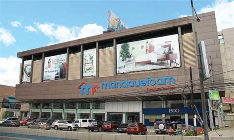 Bayad Center in Cainta, Rizal .